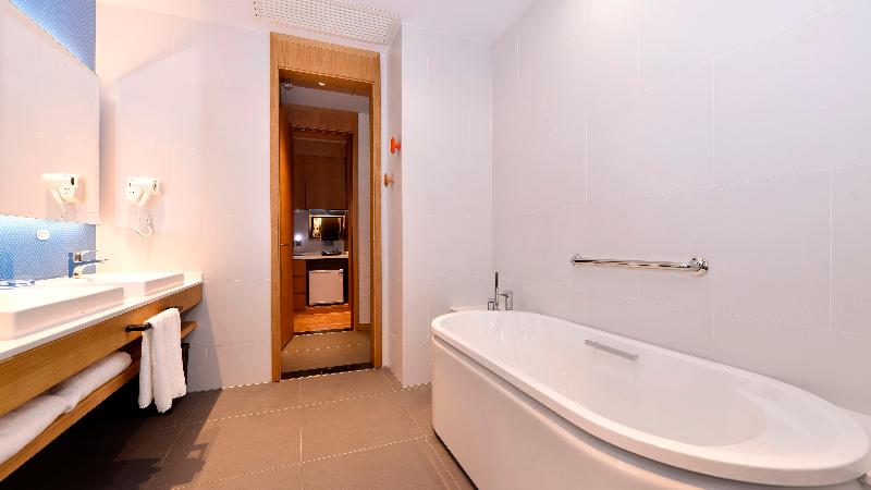 Holiday Inn Express Luanchuan image 8