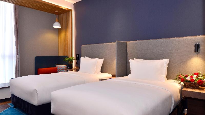 Holiday Inn Express Luanchuan image