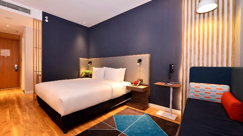 Holiday Inn Express Luanchuan image