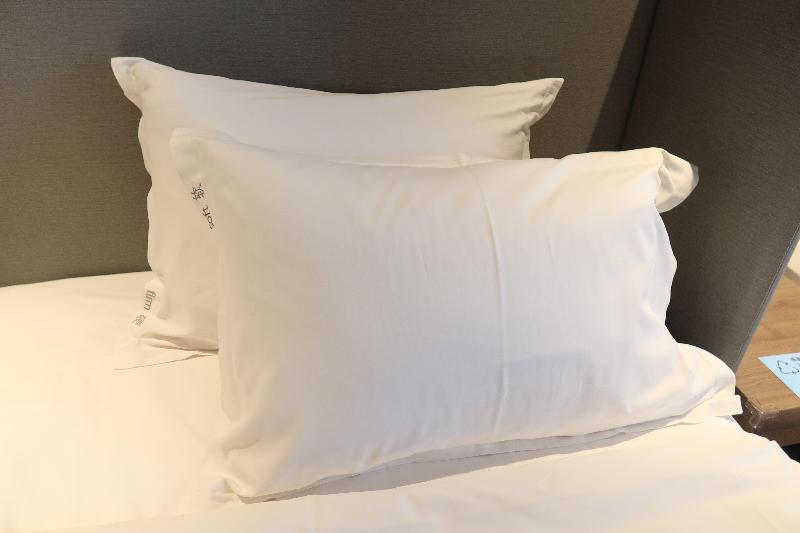 Holiday Inn Express Luanchuan image