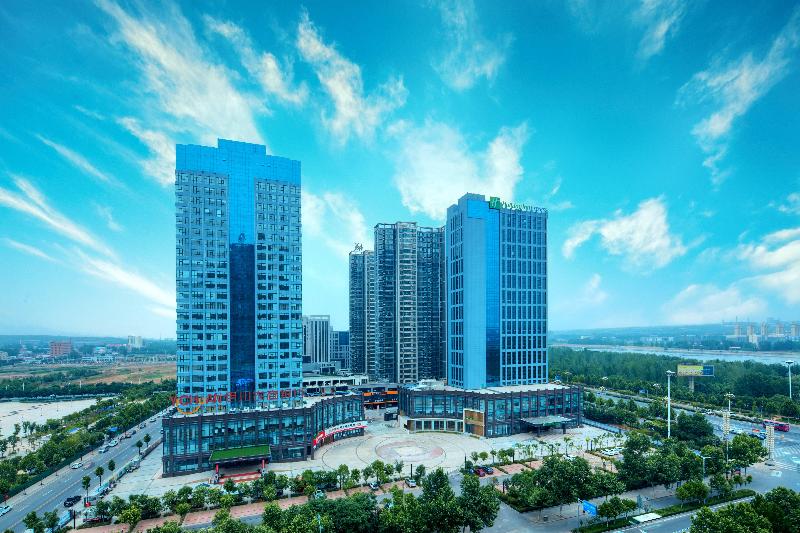 Holiday Inn Express Luoyang Yichuan image