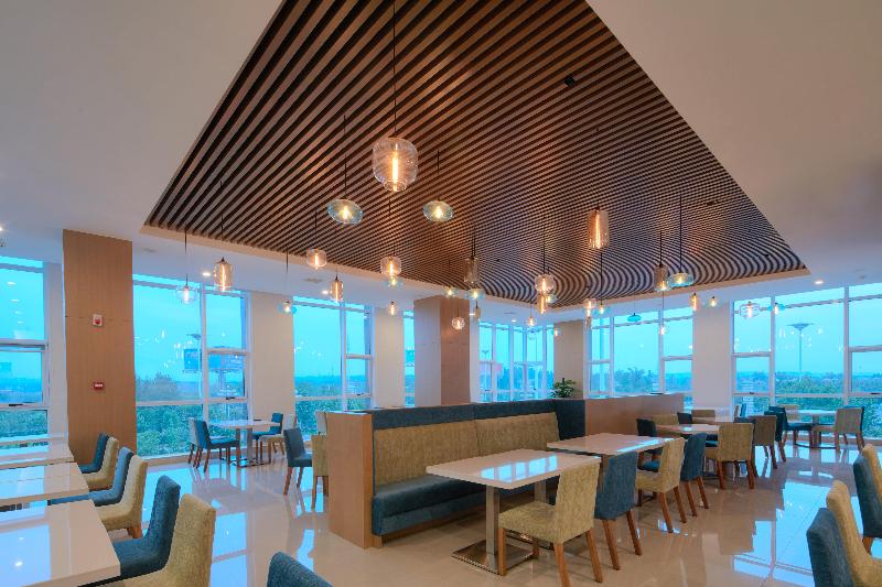 Holiday Inn Express Luoyang Yichuan image