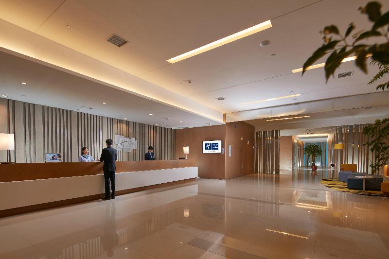 Holiday Inn Express Luoyang Yichuan image