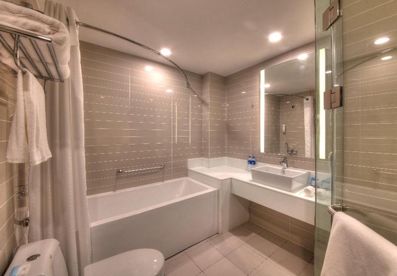 Holiday Inn Express Luoyang Yichuan image
