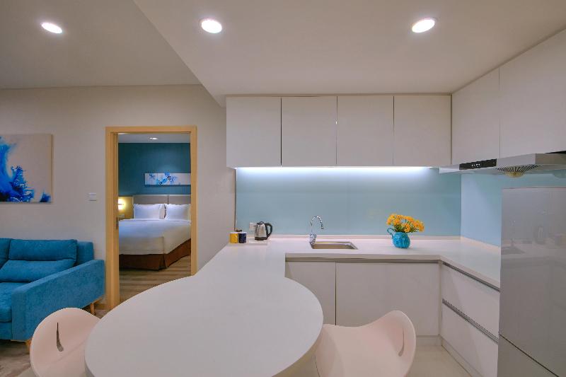 Holiday Inn Express Luoyang Yichuan image