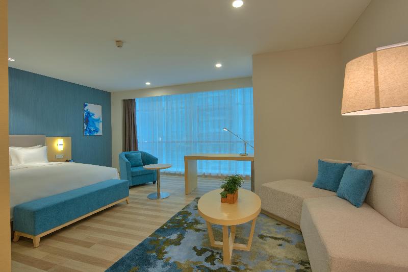 Holiday Inn Express Luoyang Yichuan image