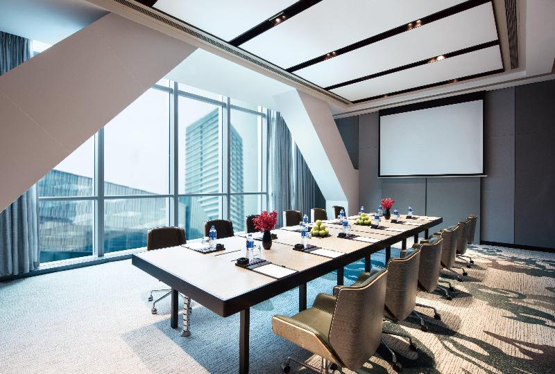 Crowne Plaza Baoji City Center image