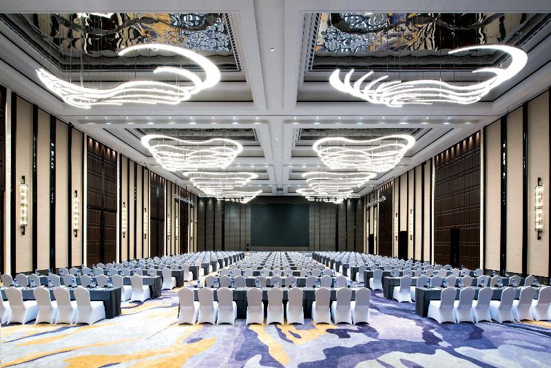 Crowne Plaza Baoji City Center image