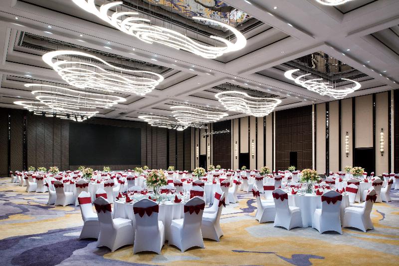 Crowne Plaza Baoji City Center image