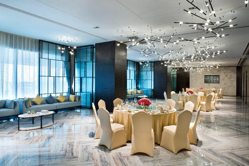 Crowne Plaza Baoji City Center image