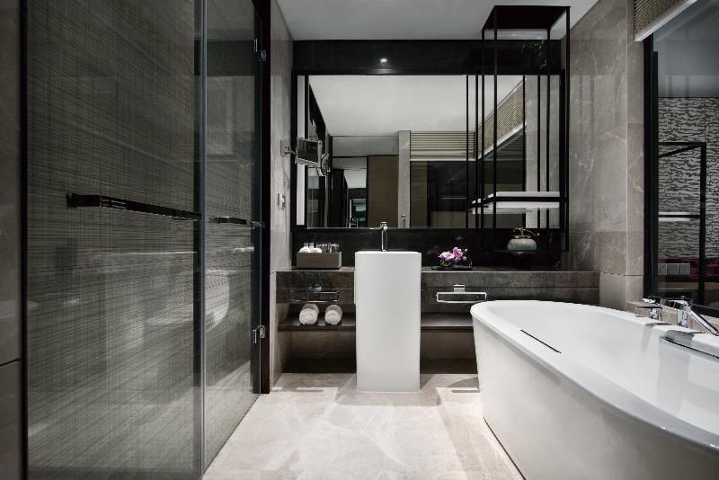 Crowne Plaza Baoji City Center image