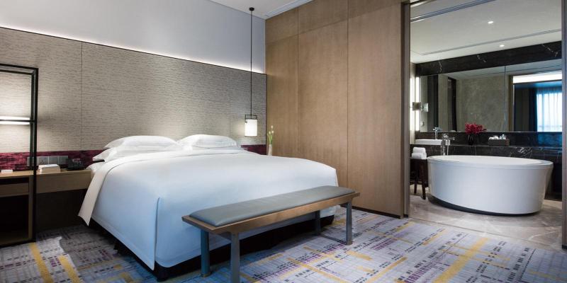 Crowne Plaza Baoji City Center image