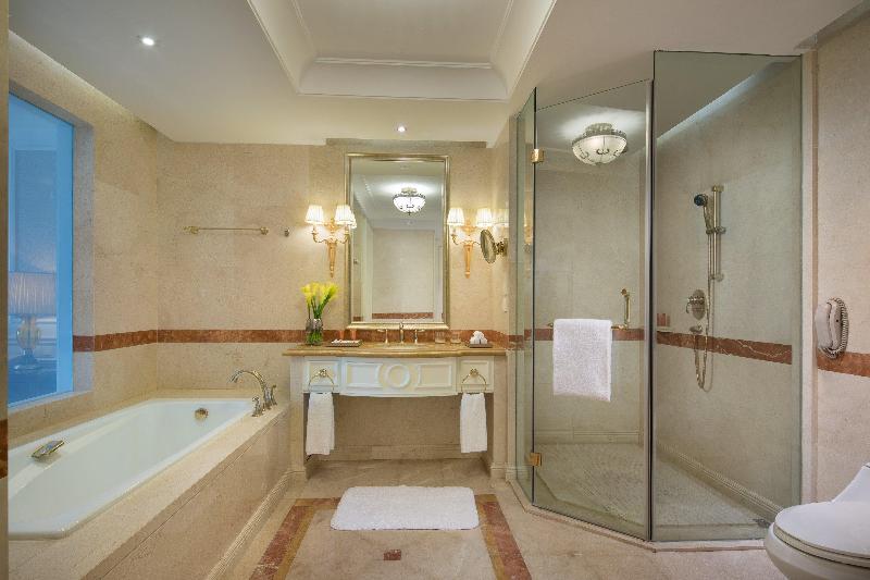 Crowne Plaza Ocean Spring Resort