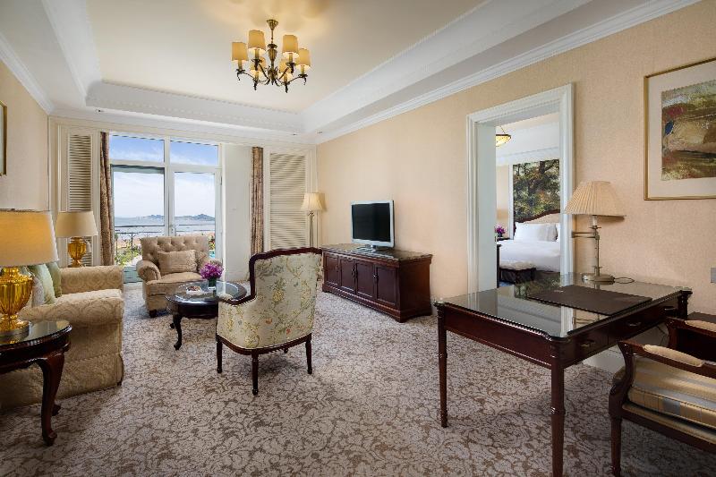 Crowne Plaza Ocean Spring Resort