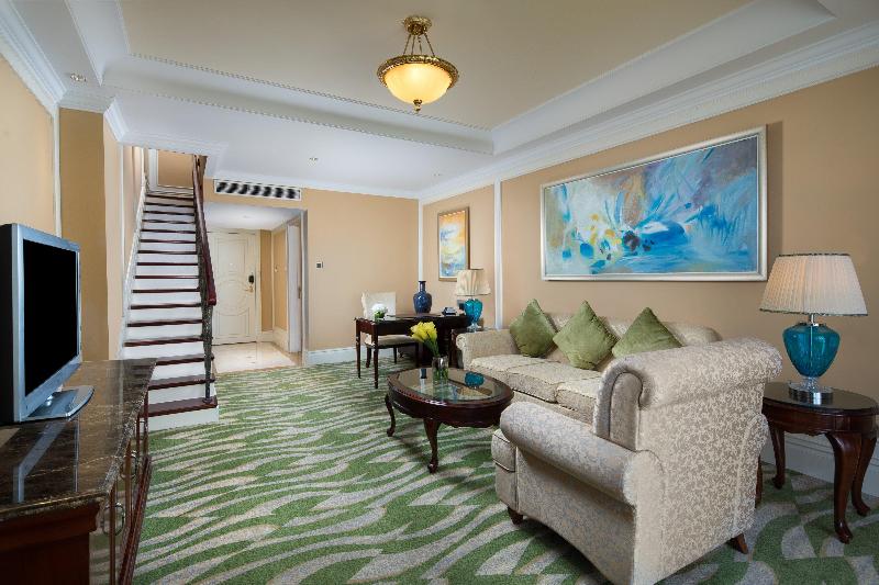 Crowne Plaza Ocean Spring Resort