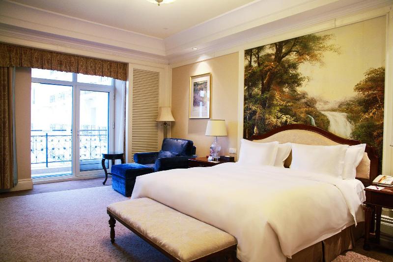Crowne Plaza Ocean Spring Resort