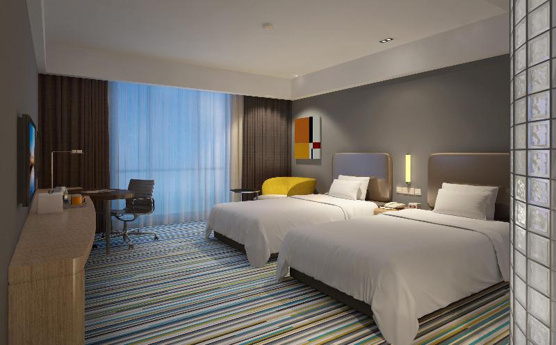 Holiday Inn Express Zhangye image