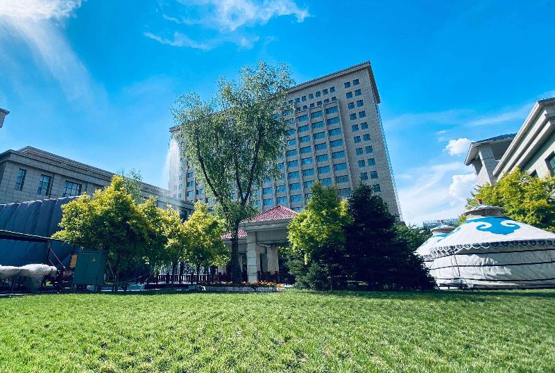 Howard Johnson by  Domando Plaza Wulanchabu image