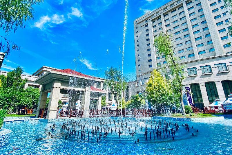 Howard Johnson by  Domando Plaza Wulanchabu image