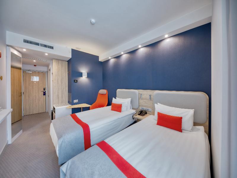 Holiday Inn Express - Yerevan by IHG image