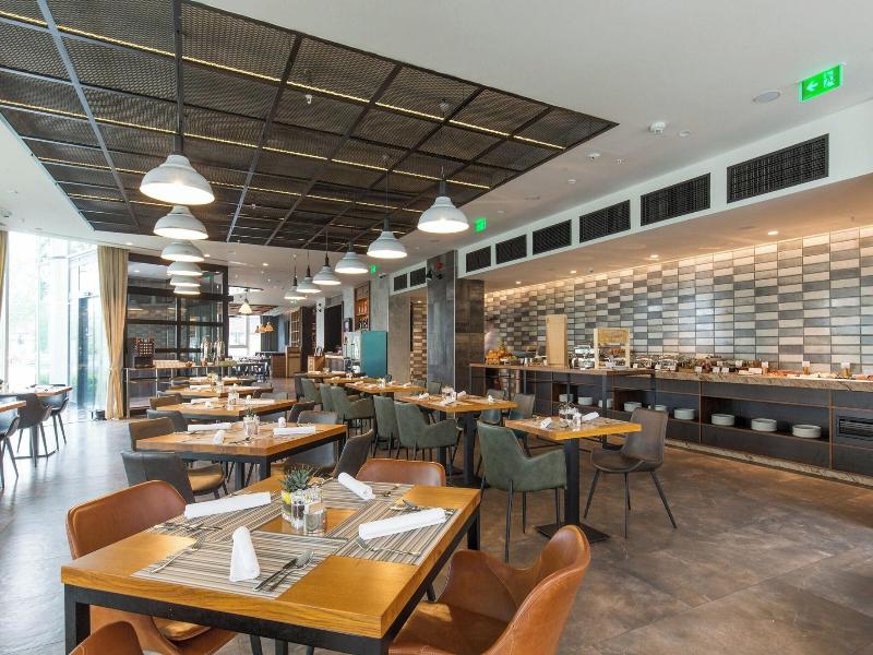 Sheraton Novi Sad image