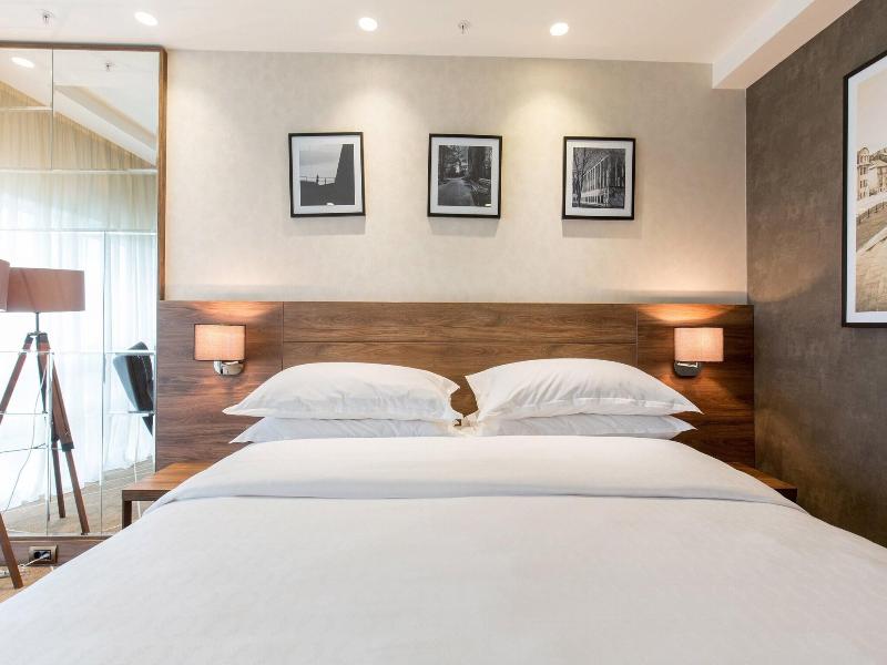 Sheraton Novi Sad image