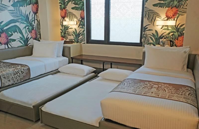 Bed room