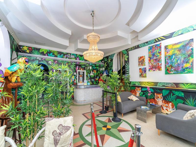 South Beach Rooms And Hostel image