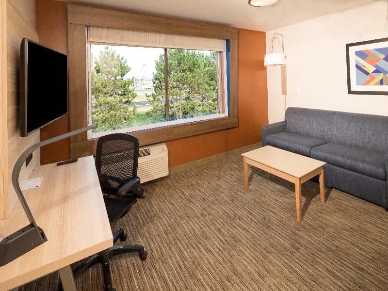 Holiday Inn Express & Suites Auburn By IHG — photo 2