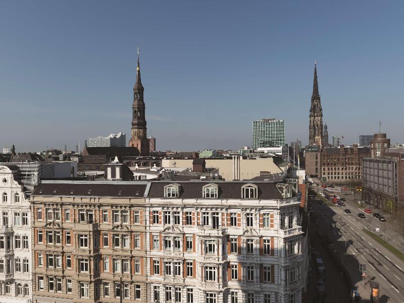 Adina Apartment Hotel Hamburg Speicherstadt image