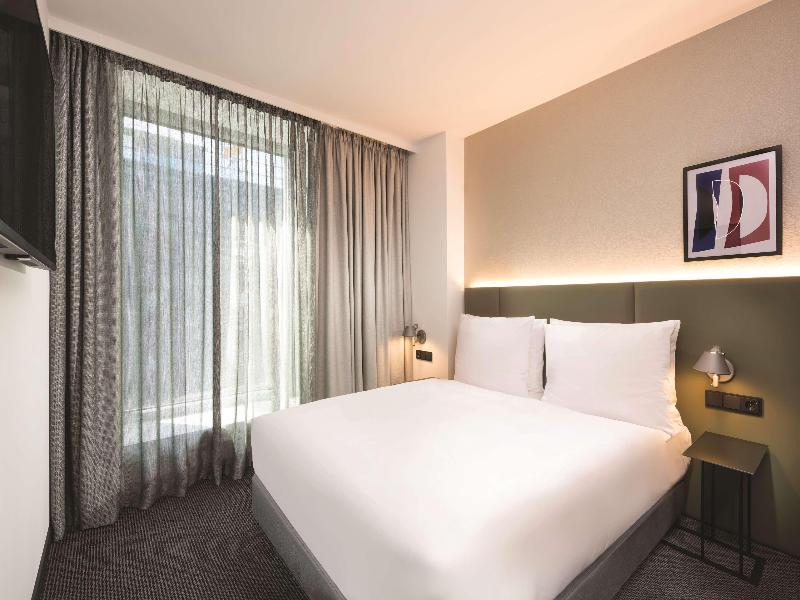 Adina Apartment Hotel Hamburg Speicherstadt image