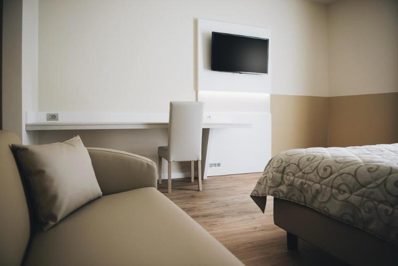 Cascina Speranza Hotel e Restaurant image
