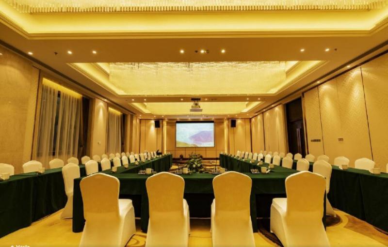 Days Hotel Chongqing Kaichuang