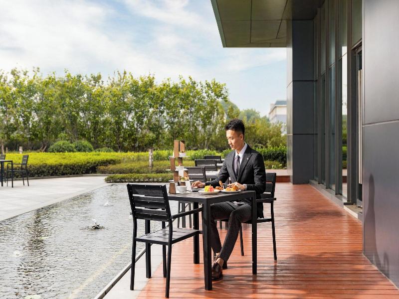 Four Points By Sheraton Changsha, Meixi Lake image
