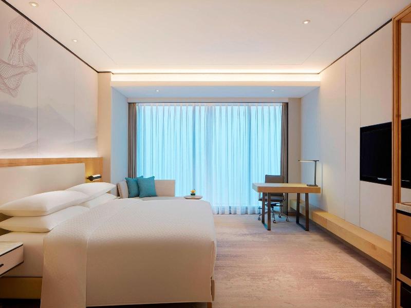 Four Points By Sheraton Changsha, Meixi Lake image