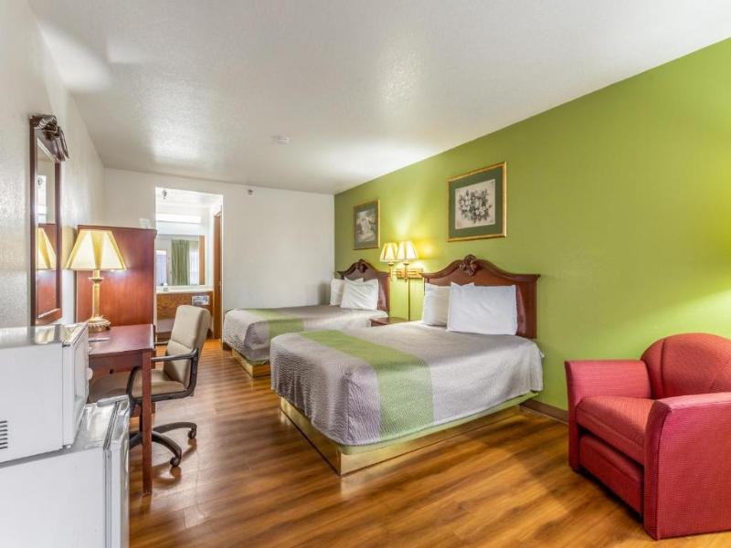 Rodeway Inn Santa Rosa image