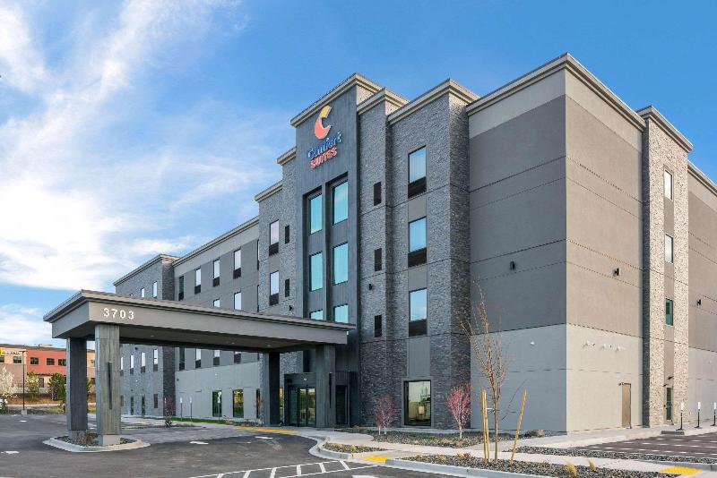Comfort Suites Southwest Kennewick image