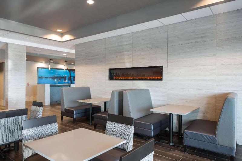 Comfort Suites Southwest Kennewick image