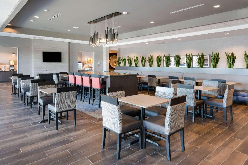 Comfort Suites Southwest Kennewick image