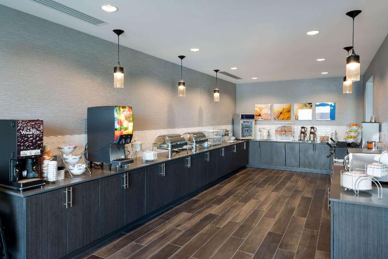 Comfort Suites Southwest Kennewick image