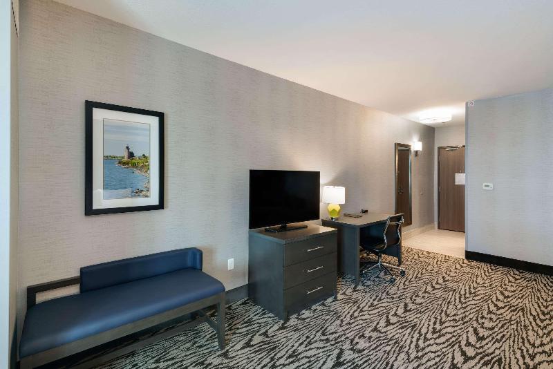 Comfort Suites Southwest Kennewick image