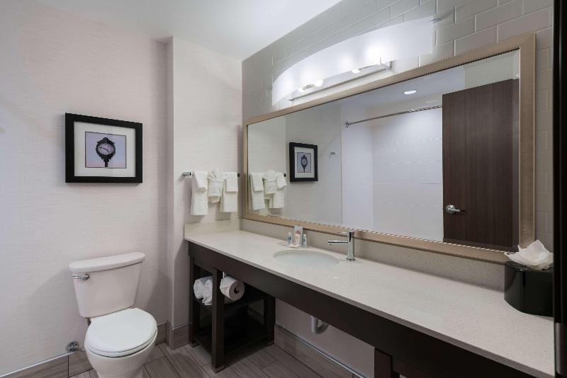 Comfort Suites Southwest Kennewick image