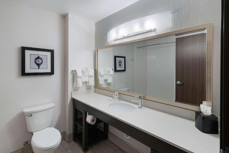 Comfort Suites Southwest Kennewick image