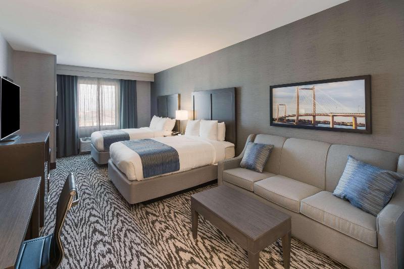 Comfort Suites Southwest Kennewick image