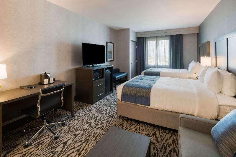 Comfort Suites Southwest Kennewick image