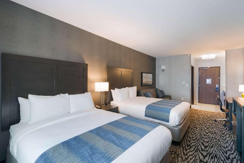 Comfort Suites Southwest Kennewick image
