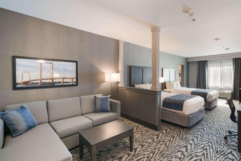 Comfort Suites Southwest Kennewick image