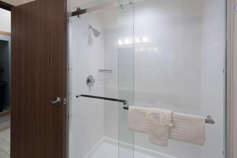 Comfort Suites Southwest Kennewick image