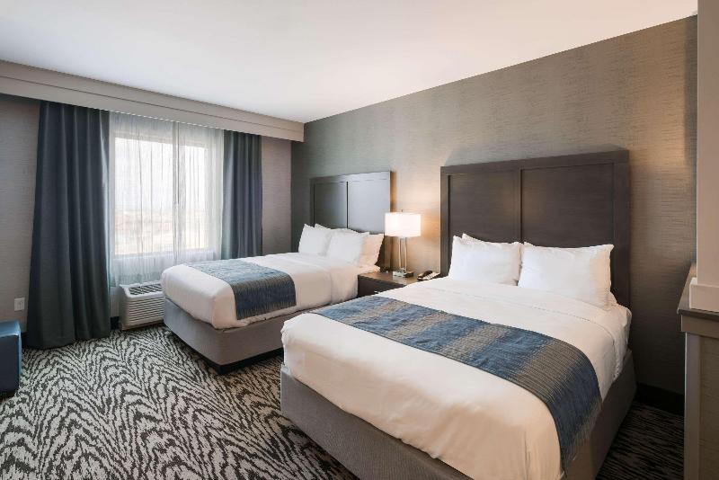 Comfort Suites Southwest Kennewick image