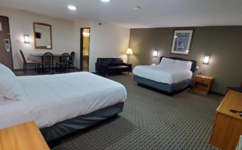 Hibbing Inn and Suites image